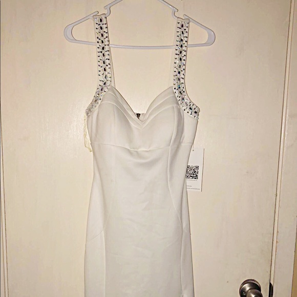 Prom dress - Picture 1 of 3